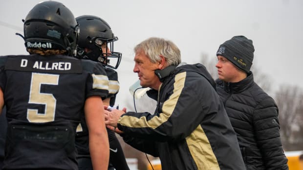 2022 Washington high school football playoffs, Class 1A semifinals: Freeman at Royal MAIN